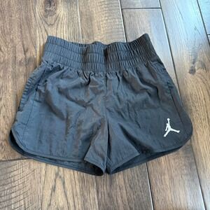 Jordan NWT Girls Black Athletic Shorts Jumpman Logo Size‎ M